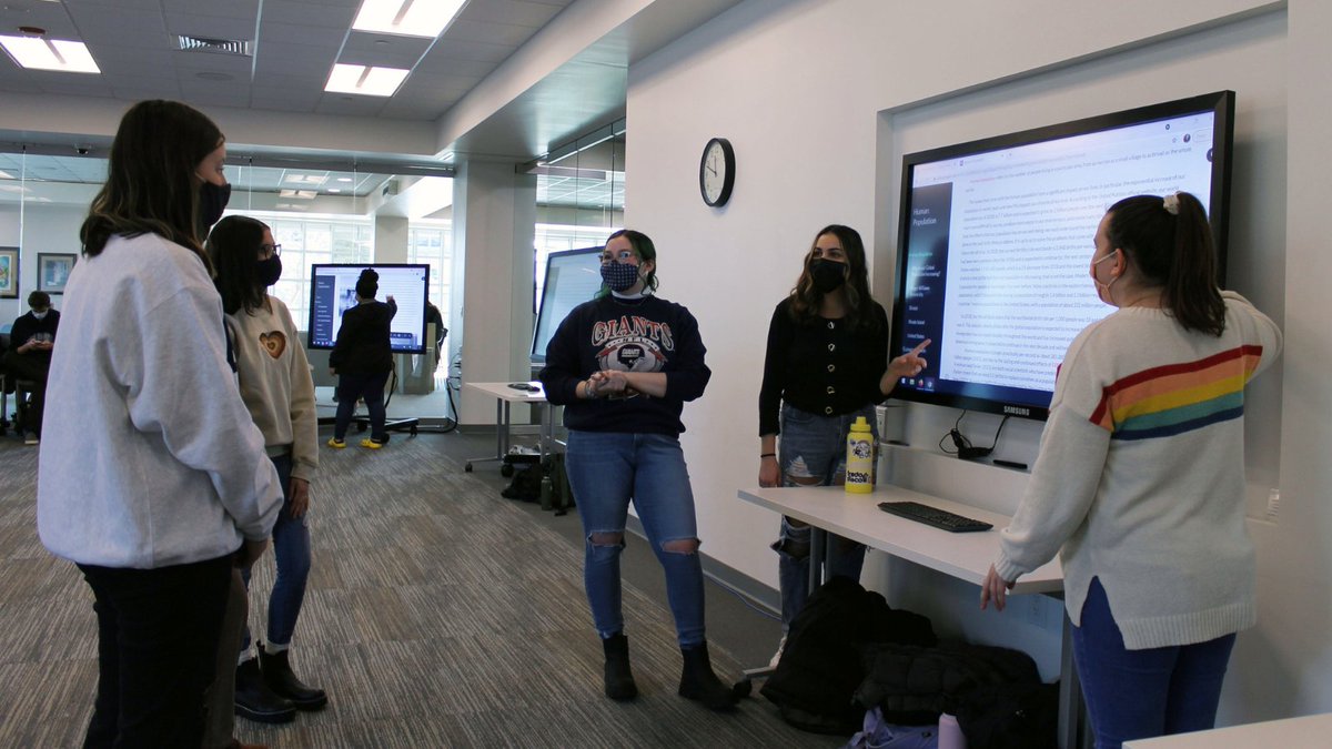 Science By Students, For Students. 

In CORE 101, Dr. <a href="/hsmiceli/">HM🦋</a> puts students in charge of their learning: Leading class discussions, creating content, &amp; grading themselves. Students say it’s shown them how science is relevant in their everyday lives. 

➡️ bit.ly/rwuCORE101