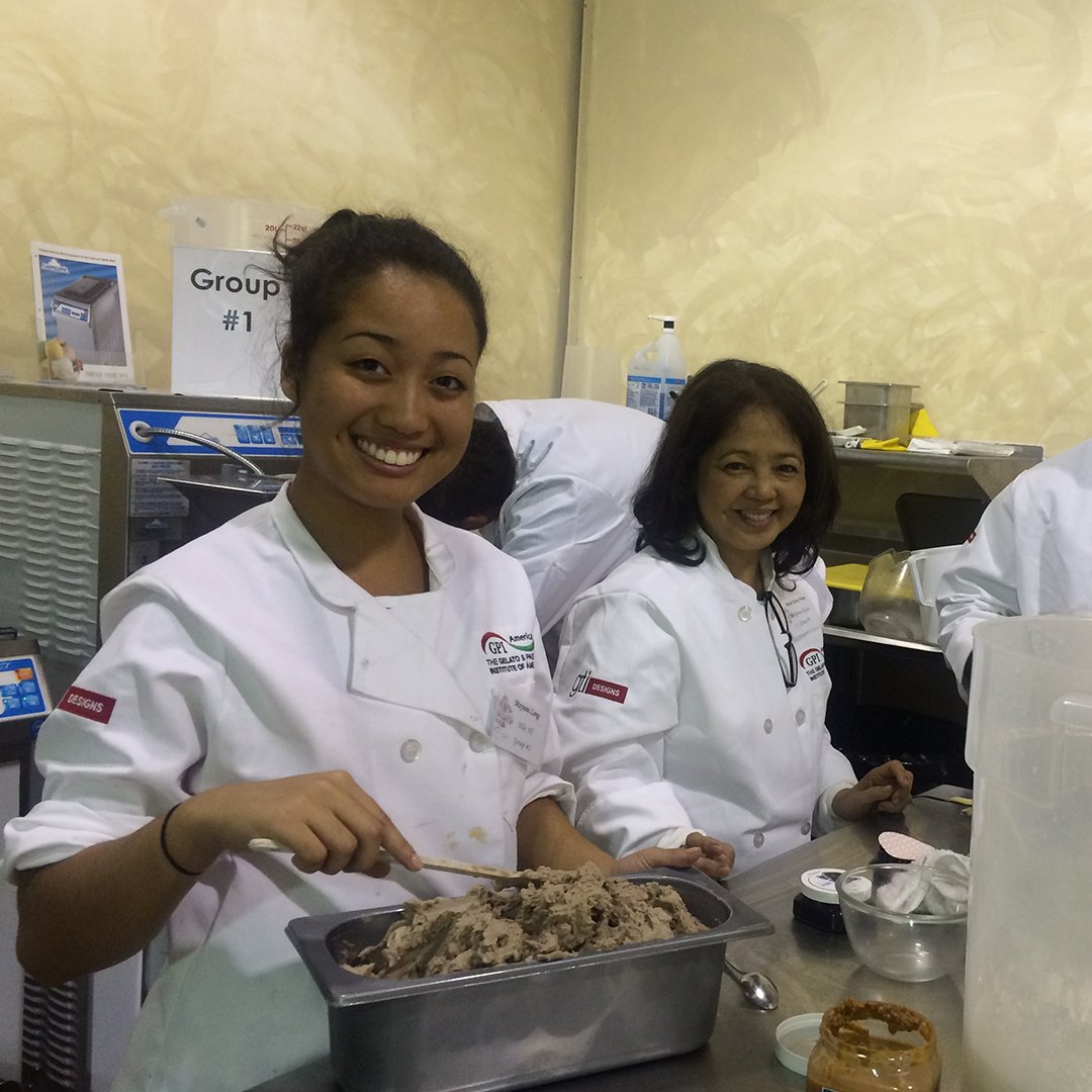 gtidesigns's tweet photo. #TBT to some of our past Gelato Seminars with Gianluigi Dellaccio, the Gelato Ambassador to the United States. 

Stay tuned, our new class schedule will be available soon!  

#ThrowBackThursday #Gelato #Classes #MakeGelato https://t.co/XZ4jZoMbF8