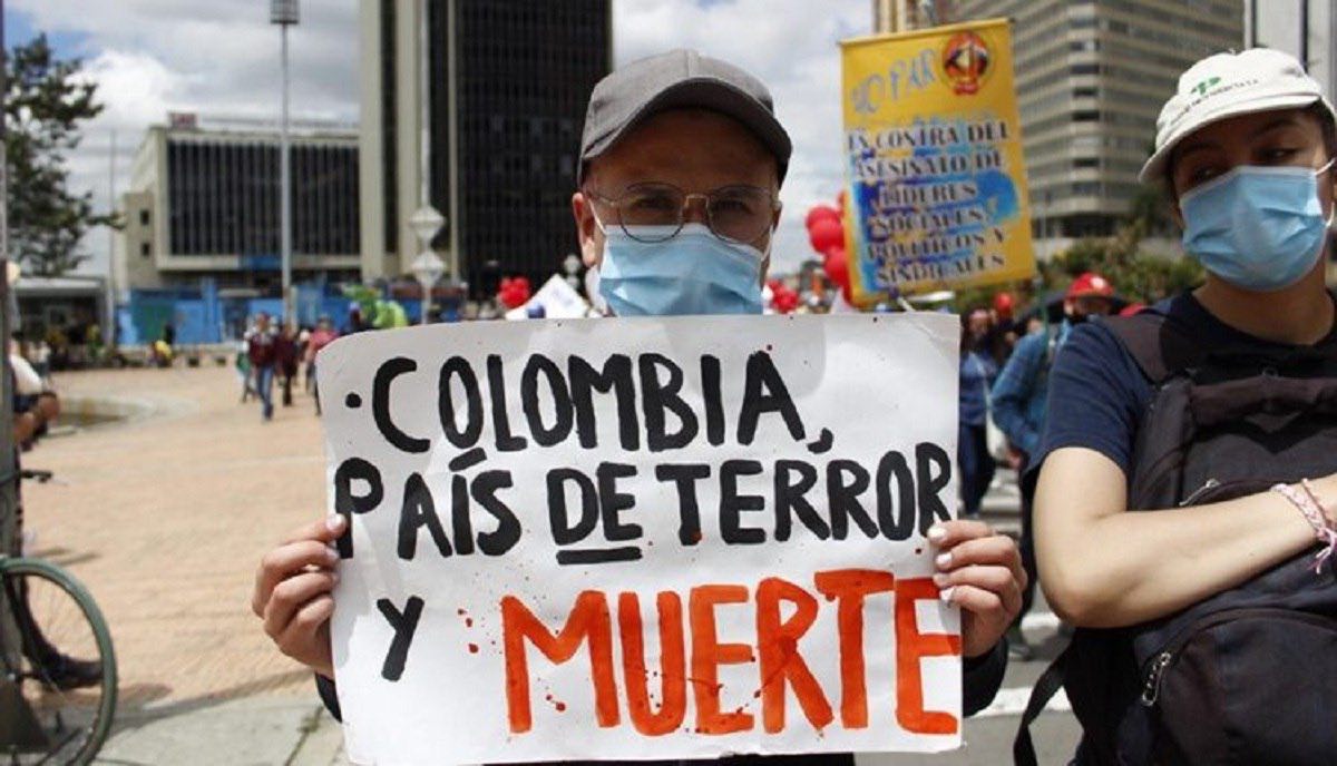 ¿Equivocación o complicidad? La posición de organismos internacionales sobre DDHH en Colombia.

Los reportes diarios referentes a la ola de violencia y desgobierno q vive la población del vecino país evidencian la equivocación o complicidad.

#SolidaridadConAlexSaab @POTUS