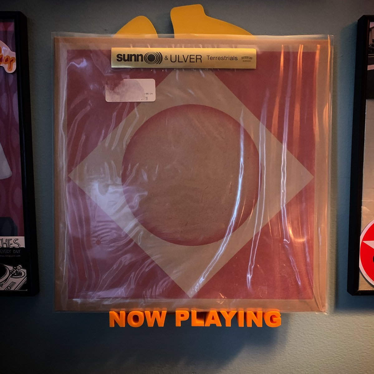 letterstapehead's tweet photo. #currentlistening: Sunn O))) &amp; Ulver — Terrestrials (2014, @TwatterLord) 
-
#sunno #ulverband #sunnoulver #southernlordrecords https://t.co/7DBxc45ZhN