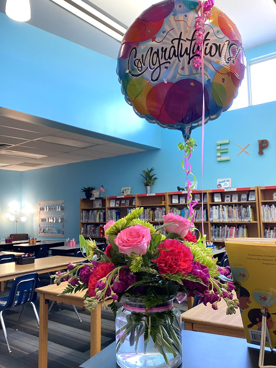 I can’t believe I won Teacher of the Year!! I am SO thankful to work at building with such wonderful coworkers. Teaching can be tough but they make each day so sweet! #isdstrong 🦁