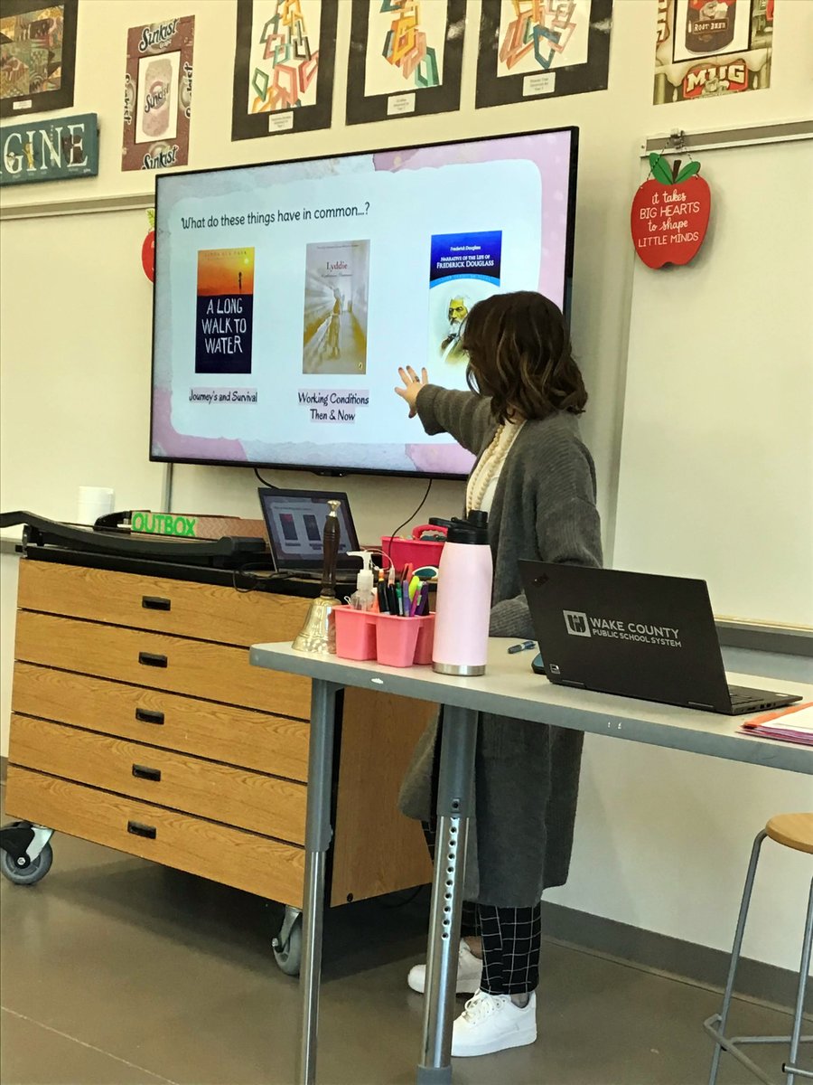 ArtWithWithers's tweet photo. Congratulations @bbarbour_ on successfully presenting your BT3 Capstone Project! Thank you for sharing the important and impactful ways researching background knowledge is essential for student engagement and buy-in! @AFMSChargers @WCPSSTSP https://t.co/RbLgD9lPxt