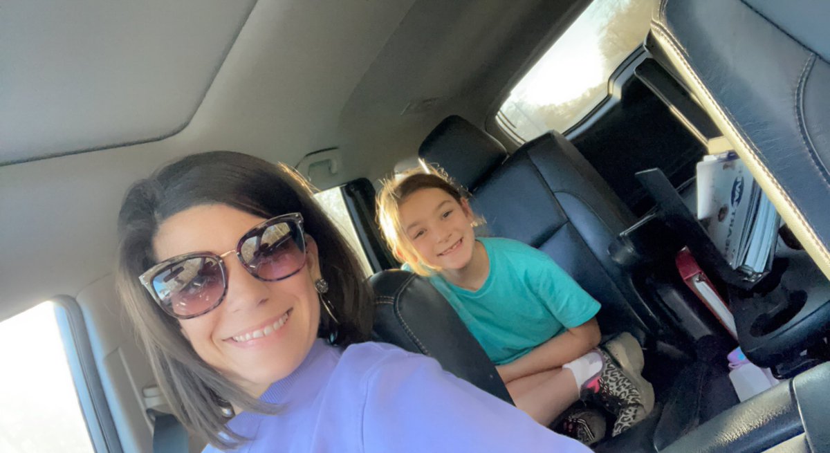 AJ_nJPsMommy's tweet photo. Bringing Anabeast to lift with the high school girls today!! 🏋🏻♀️💪🏼 #raisingathletesoverhere #anabeast #strongwomen #futurequeenbee #powerlifter #killingit @CoachJoe_Ryan https://t.co/JRMsJ9mhKr