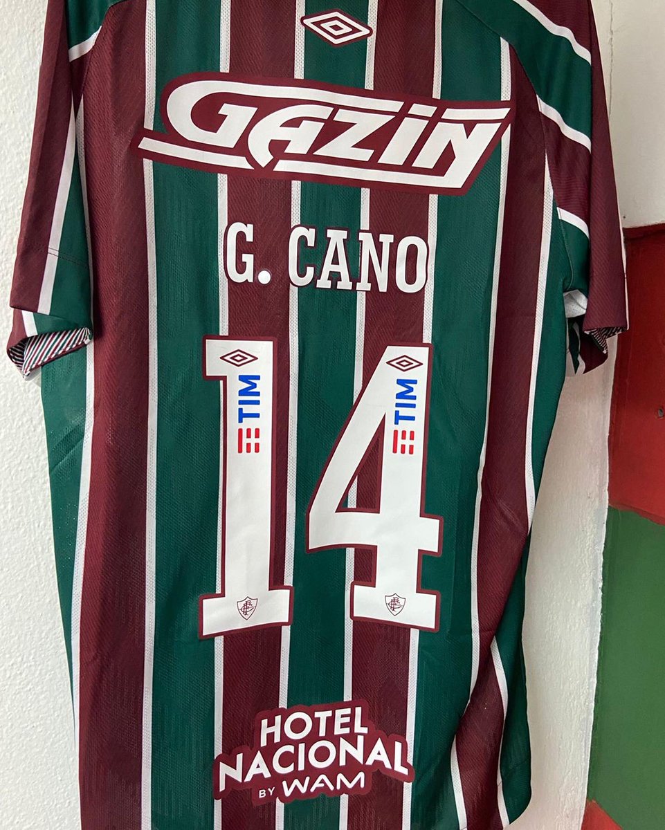 FluminenseFC's tweet photo. Estão prontos para fazer o L? #eLeChegou https://t.co/PC40VhHjdx