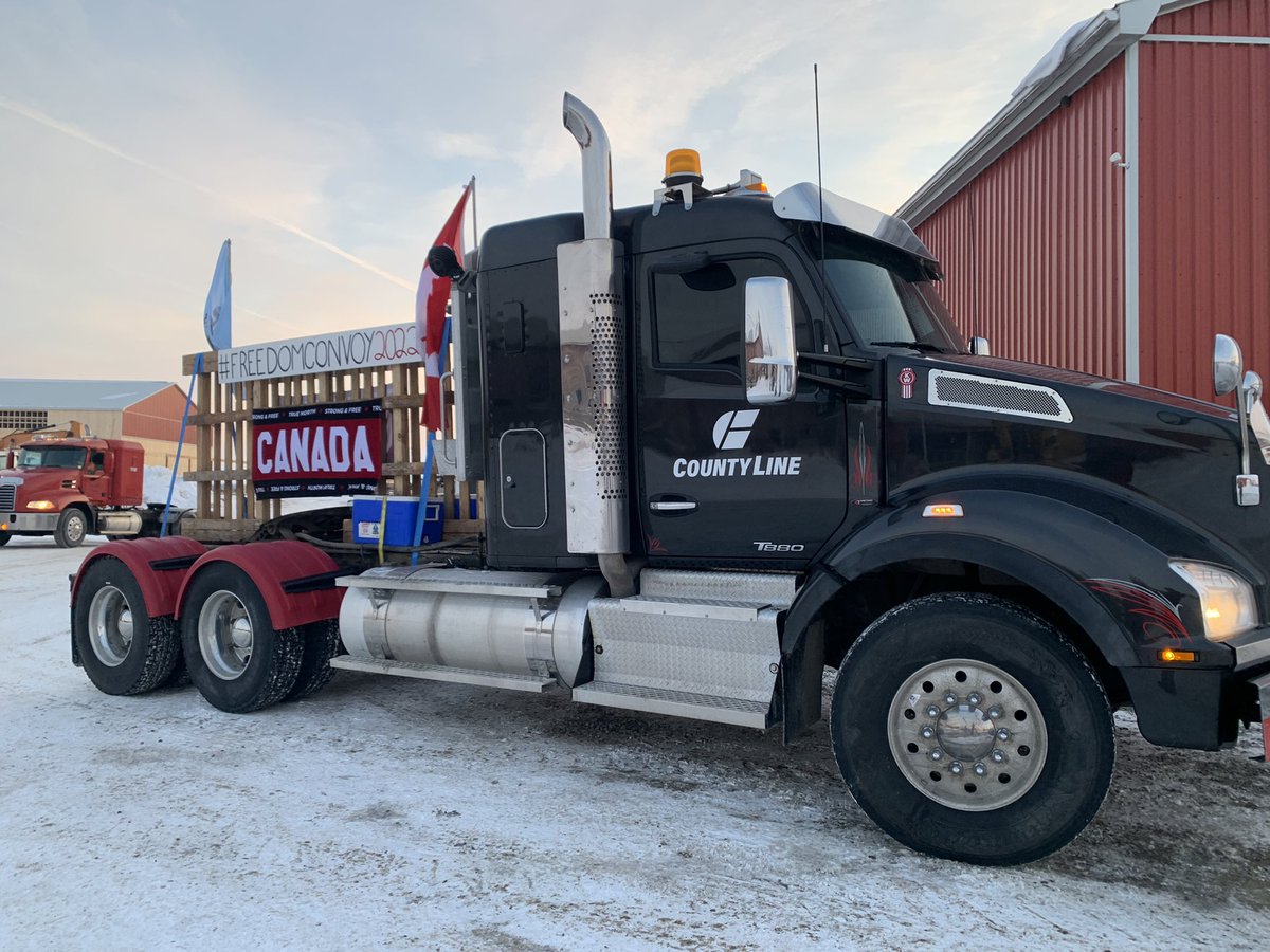 DJWassenaar's tweet photo. Never been so proud to be Canadian ❤️🇨🇦 #FreedomConvoy2022 https://t.co/NtnqmDIsHB