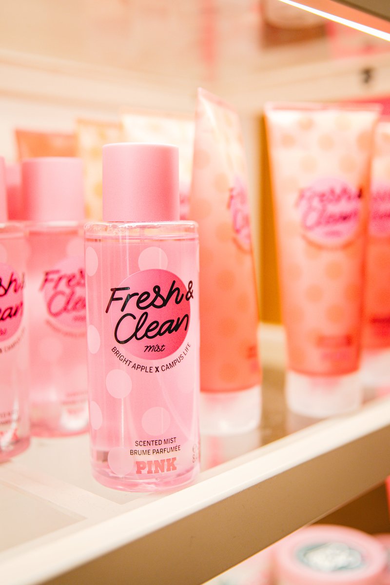 It's never too late to grab your Valentine a gift.  

📍Victoria's Secret PINK