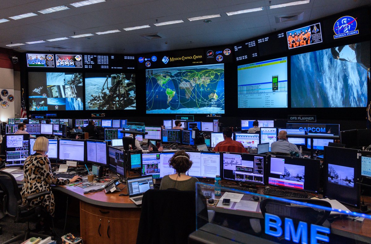 NASA_Johnson's tweet image. Today, flight controllers in Mission Control honored the Apollo 1, Challenger, and Columbia crews, and all those who lost their lives in the pursuit of exploration.

#NASARemembers by displaying their photos above all else.