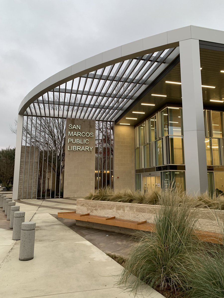flt_smtx's tweet photo. First #playshop of 2022 is in the books. Thanks for joining us at the San Marcos Public Library! #creativecomputing thrives at #SMPL #SanMarcosTX @txst #flt_smtx See you every Monday @ 6:30 to 8:00. https://t.co/BOhc4ugsOx