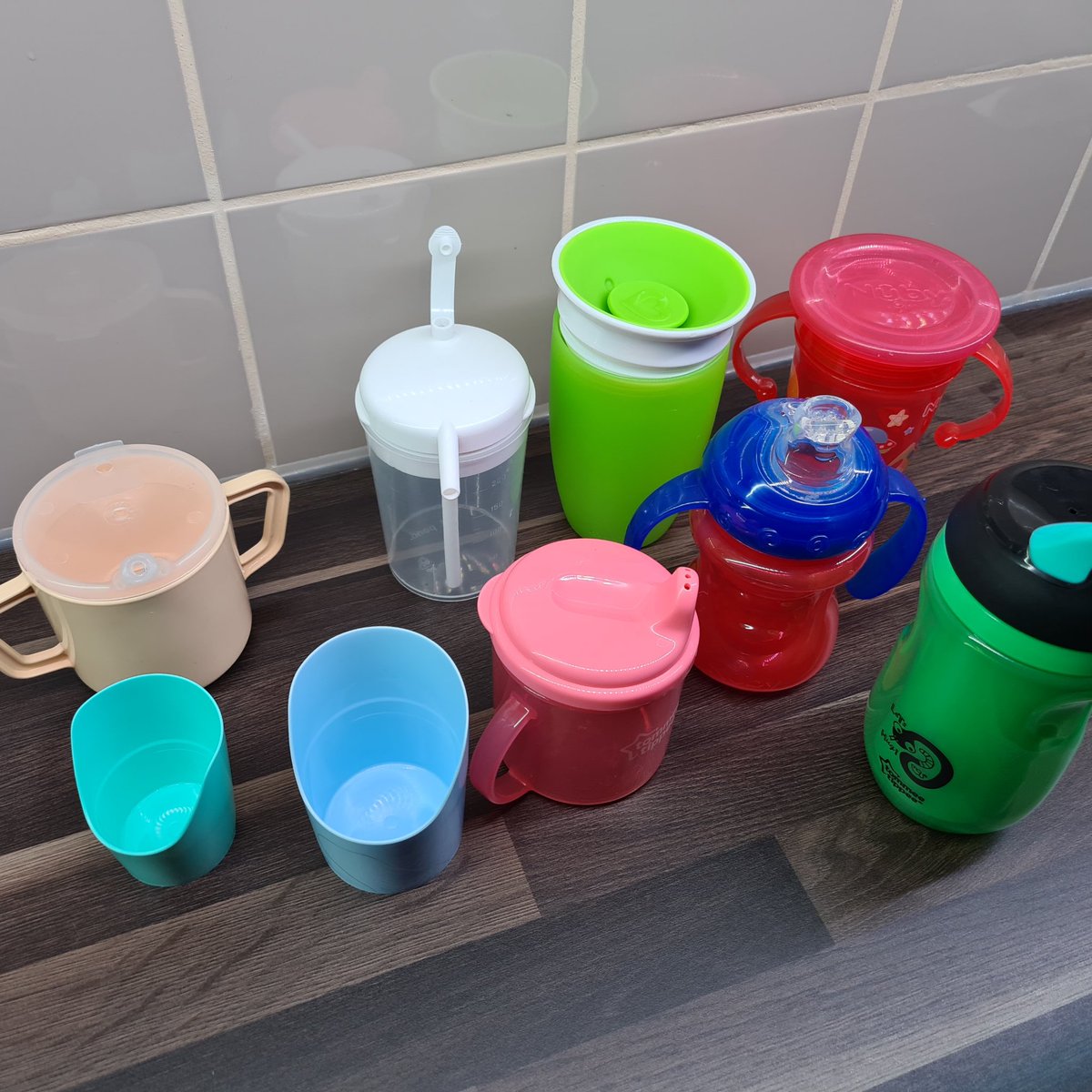 Just spent an hour rummaging through my old work things in the garage to find cups for weaning baby girl. Self funding cups to trial with patients in previous jobs results in cost savings on maternity leave now 😂
#mySLTday #matleavelife #dysphagiaSLT