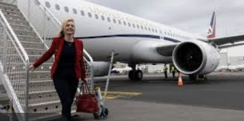 ‘Public servants should spend taxpayers’ money with the care they would give to their own. This would be reflected in changes such as travelling by economy rather than business class’
-Liz Truss 2007