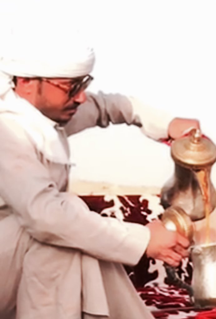 majed_design1's tweet photo. "واليوم جرح الفقد خط الدواوين
والقلب ماهو في حشاي .. معاكم
ربي كتب فقده .. عسى ربي يعين
وياجروحي العظمى صعيبٍ دواكم" 
٢٥-٦-١٤٤٠ هـ.
#ماجد_عواد_الرويلي https://t.co/MXAGEOowlN
