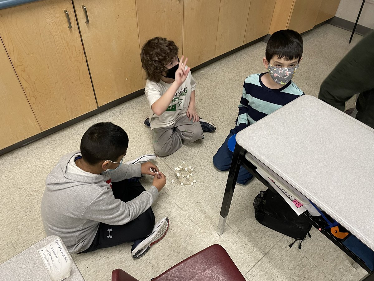 Well done to Ms. Clarke’s grade 3 class, doing a great job with building tall, stable structures!