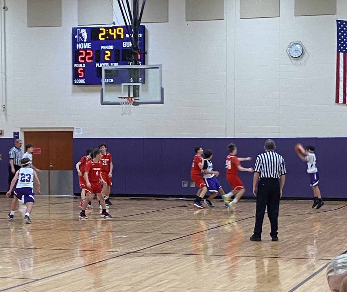 ctrakas_'s tweet photo. 7th Grade starts the night off with a victory over Firelands! @jbaileyKLSAD @CatsBoysBball @MrsGibson_KMS @sdreed33 @kmscheer_5thELA https://t.co/pY0wcy28em