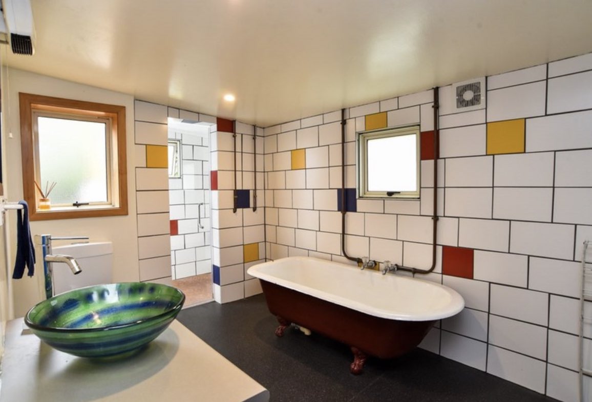 madpropsnz's tweet photo. Jewel box of the month!
Everything about this dear wee house is delightful, but the bathroom especially is a work of art. 

(The Piet de résistance, you might say! 😍) https://t.co/jaCMpBtVh4