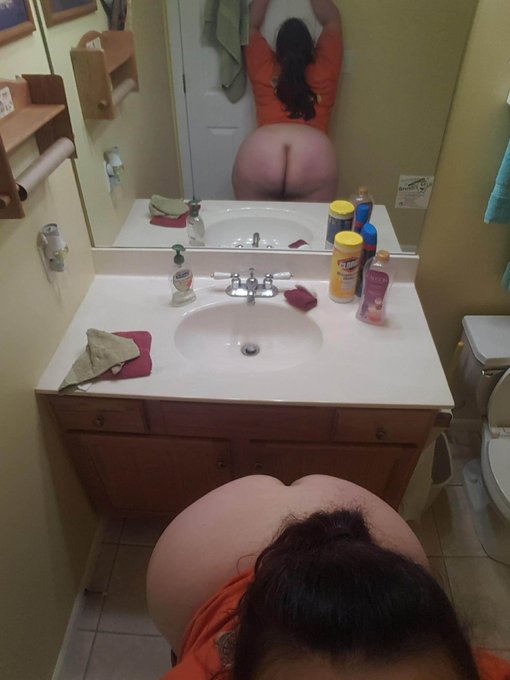 Shhhh, hubby is taking a nap, come in the bathroom, my leggings are down and I'm bent over already..  Check<a href="/tag/bbw"class="tags"><span>#bbw</span></a><a href="/tag/pornhub"class="tags"><span>#pornhub</span></a><a href="/tag/milf"class="tags"><span>#milf</span></a><a href="/tag/cuckhold"class="tags"><span>#cuckhold</span></a>