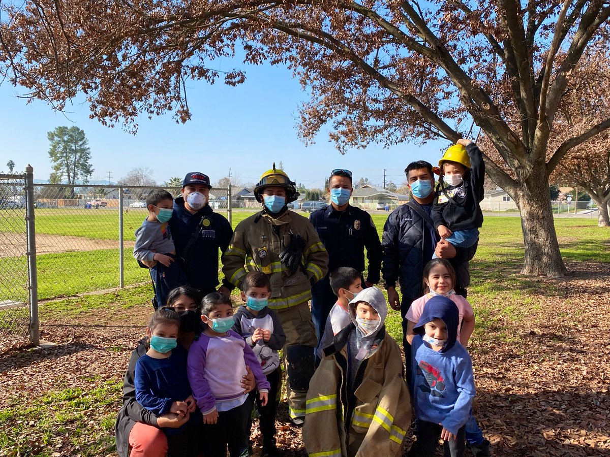 OrangeCoveFire's tweet photo. Today your Orange Cove firefighters had the opportunity to go to AL Conner and have a meet and greet although they can’t reach the pedals they were still excited about the opportunity to sit in the driver's seat

We enjoy visiting our local schools to teach about fire safety https://t.co/KgKbeGaqrK
