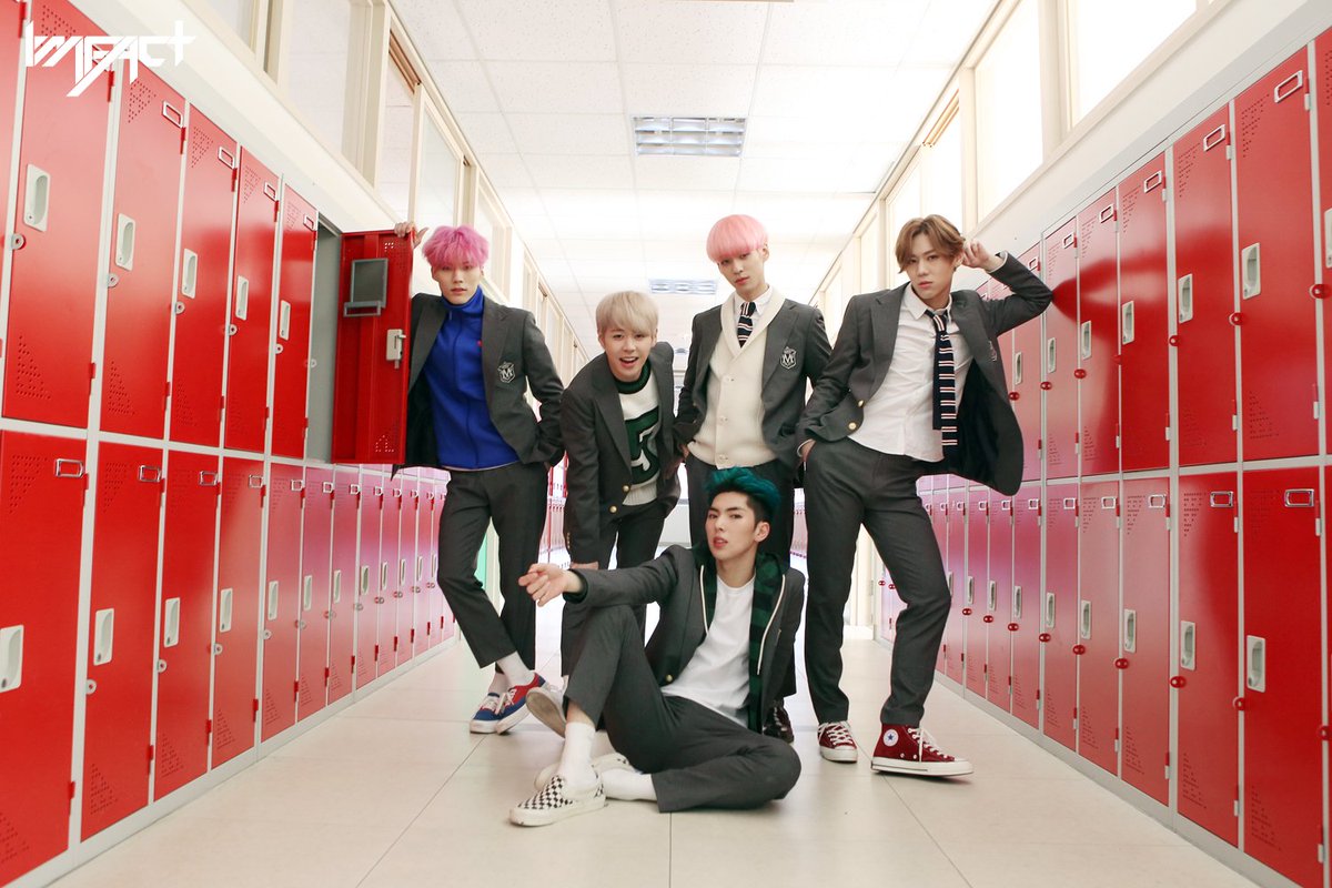 JOOAN96_BAEKJIN's tweet photo. Happy 6th anniversary to one of many of my ULTS, my favourite crackheaded, but loveable dorks, my hard working in general, three amazing vocal Kings and two amazing all rounders and much more. My #LOLLIPOP Kings @imfact_twt @IMFACTofficial 😭🎉👏🍭💕💕💕💕💕
#6YearsWithIMFACT https://t.co/I1fHXgm7ay
