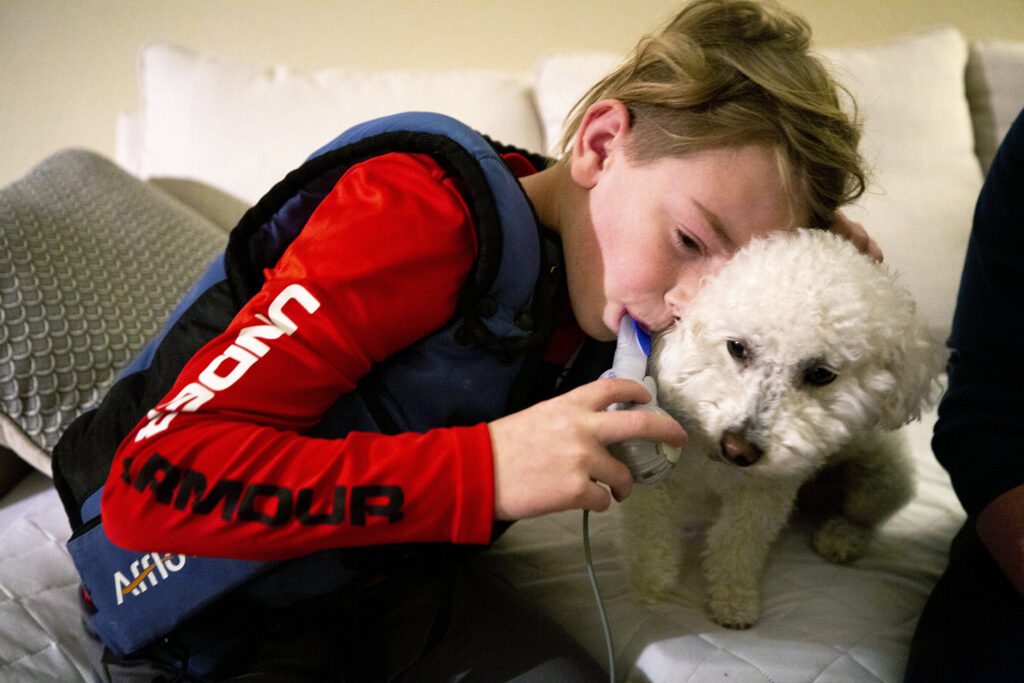 Parents called for more choice over masks when they installed a new Douglas County school board majority.  Other parents believe the system denies them choice — a safe and healthy choice. 
READ:  bit.ly/3G74b5d or tune into the story today @ 5:44 p.m. on 90.1 FM. #edcolo