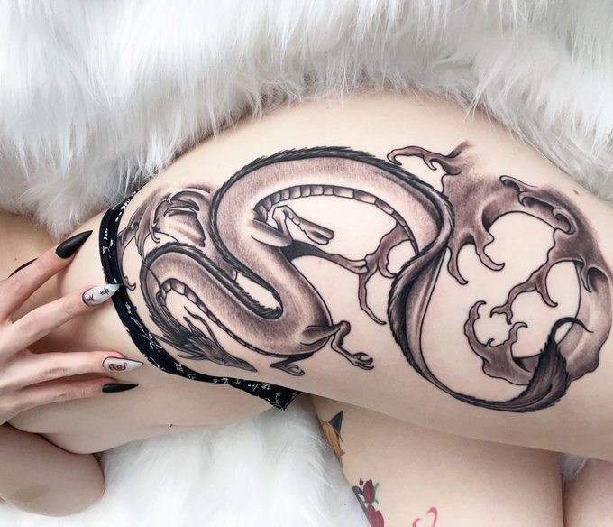 New dragon tattoo ♡ https://t.co/uqnXjk3CYY