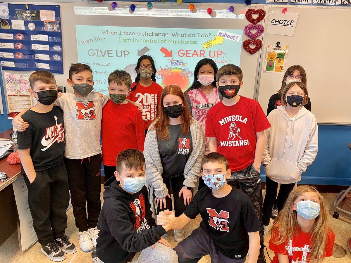 Thrilled that I was able to lead these learners in their first ever Agency Day! 
#MineolaProud #GearUp <a href="/Allabouttheyet/">Jenna Cavuto</a> <a href="/MineolaMS/">Mineola Middle School</a>