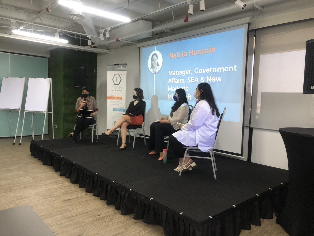 On a panel <a href="/nnabilahussain/">Nabila Hussain</a>’s moderating with speakers Jehan Wan Aziz, <a href="/CapOnTinkerer/">Said.</a>, and <a href="/jiavern_/">jv</a> on is there room for Digital Rights in the Malaysian BHR NAP, or even human rights advocacy in general?

#BizHumanRights #BHR #BHRinTech #HumanRightsInTech