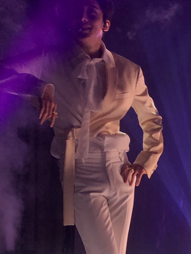 atzyuu's tweet photo. YUNHO WHAT THE FUCK https://t.co/AdSoas5TO4