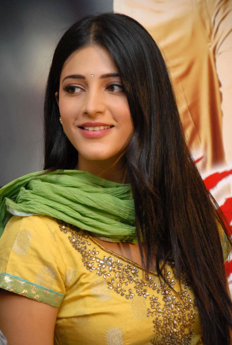 Happy Birthday ANGEL & QUEEN SHRUTI HAASAN      