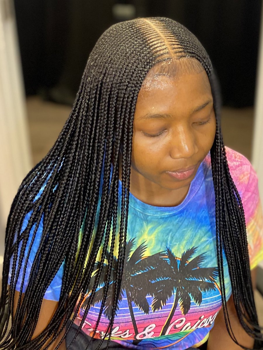 TheAfricanGrip's tweet photo. Hey guys, I’m a braider based in Fort Lauderdale Pls RT, my next client might be on your TL #BrowardCounty https://t.co/Mmes3k0Wk5