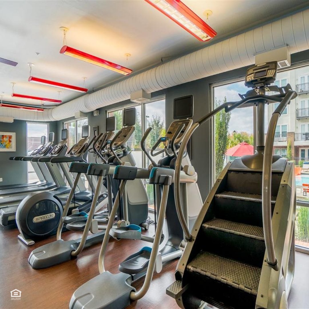 ParksideFW's tweet photo. Step it up! Residents at Parkside at Firewheel can embrace their active lifestyles at our cardio and strength fitness studio. 💪

#ParksideAtFirewheel #GarlandTX #GarlandApartments #TXLiving #WatertonWay #FindTheGoodLeaveItBetter #MultiFamilyRealEstate https://t.co/YqbbccvS2L