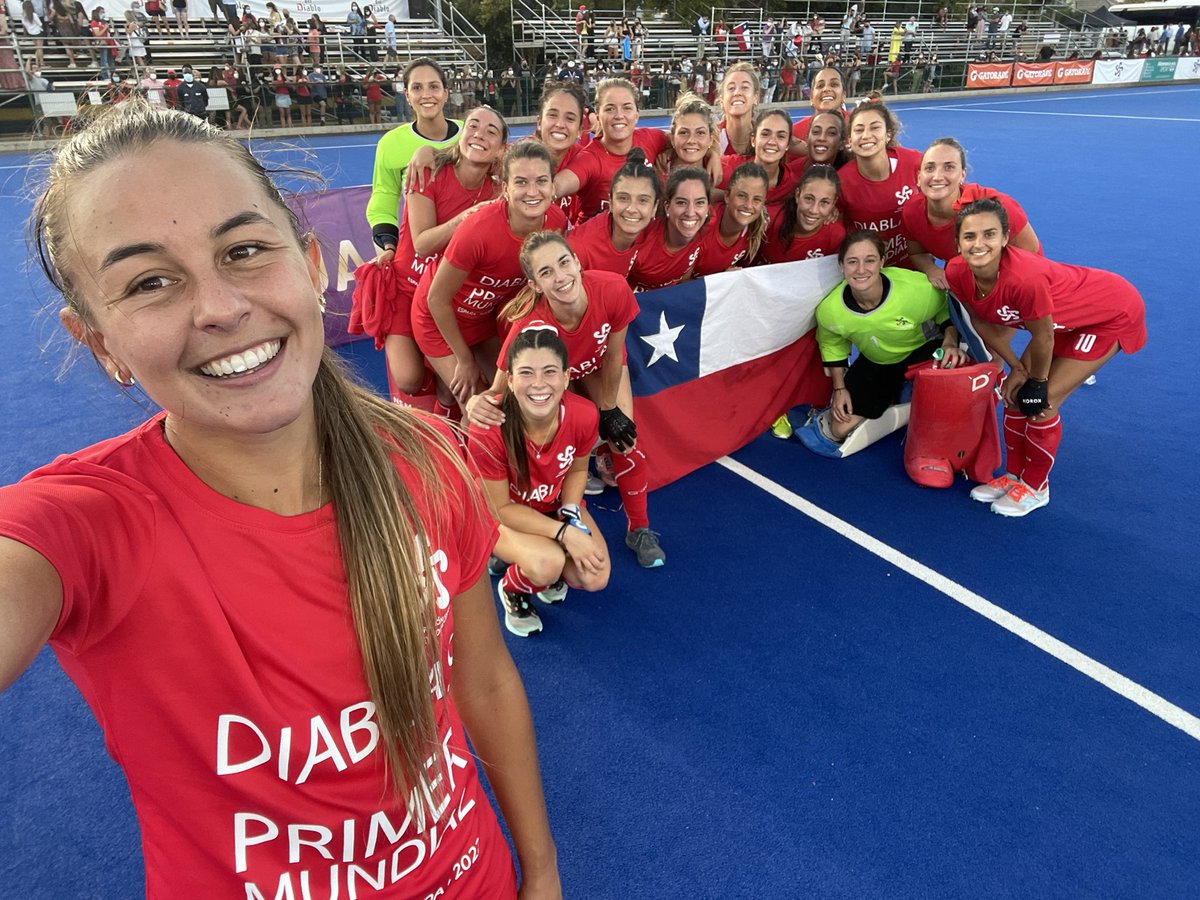 chile_hockey's tweet image. CELEEEEEEBRAAAAAA QUE HOY NOS GANAMOS EL PASE AL MUNDIAAAAAL!!!! 🔥🔥🔥🔥🏑🇨🇱
