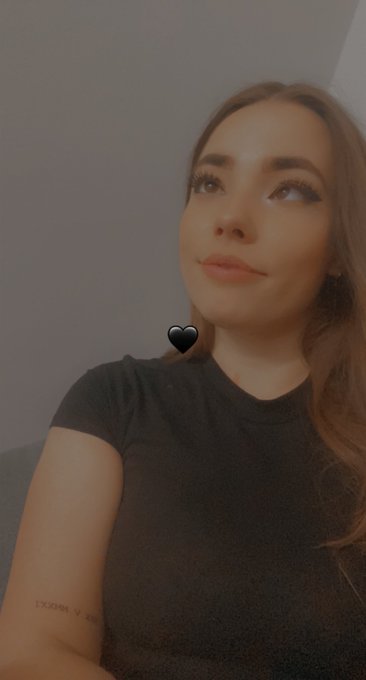 Have a good day♡ https://t.co/RYd9y2rMgY<a href="/tag/thick"class="tags"><span>#thick</span></a><a href="/tag/thighsthursday"class="tags"><span>#thighsthursday</span></a>