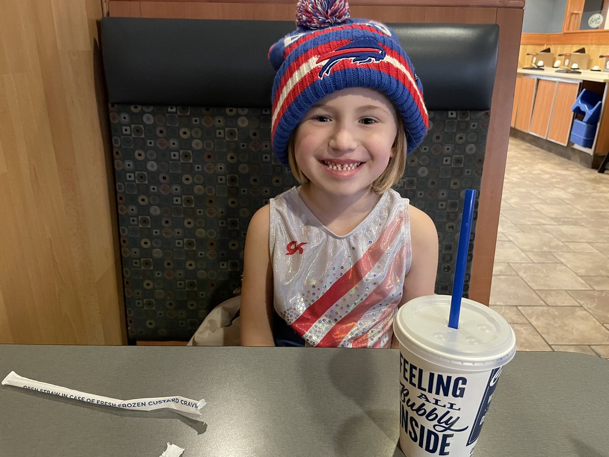 rpmlive's tweet photo. Date night with my drama queen. It’s amazing how each child is so unique and brings a little different element to the family. She is ready for Middle School dances but I prefer to keep in preschool. #LittleH #Drama https://t.co/VWXEB9FAkI