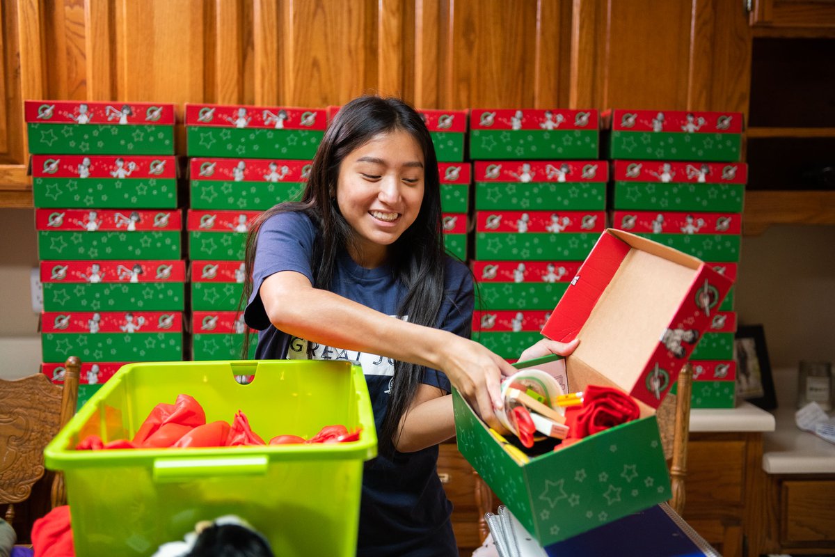 OCC_shoeboxes's tweet photo. BIG NEWS—The numbers are in! Join us in thanking God for 10,505,155 shoebox gifts packed and donated worldwide! This represents 10,505,155 children who are given a Gospel Opportunity that you made possible. Mark your calendars now for National Collection Week 2022: Nov. 14-21. https://t.co/pE2hqV6FFK