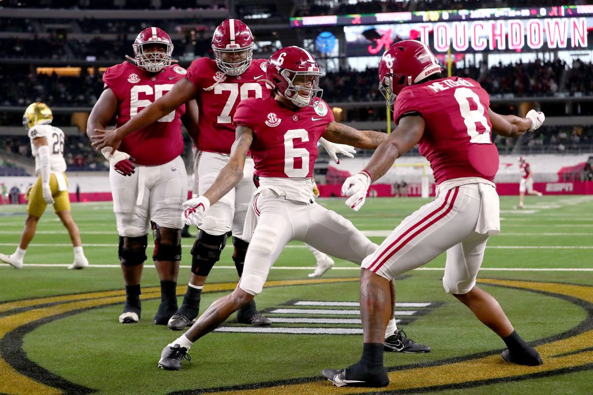 #AGTG After a great call with <a href="/HolmonWiggins/">Holmon Wiggins</a>, I am extremely honored to have the opportunity to play football at the University of Alabama #RollTide <a href="/DanielBushUA/">Daniel Bush</a>  <a href="/247Sports/">247Sports</a>