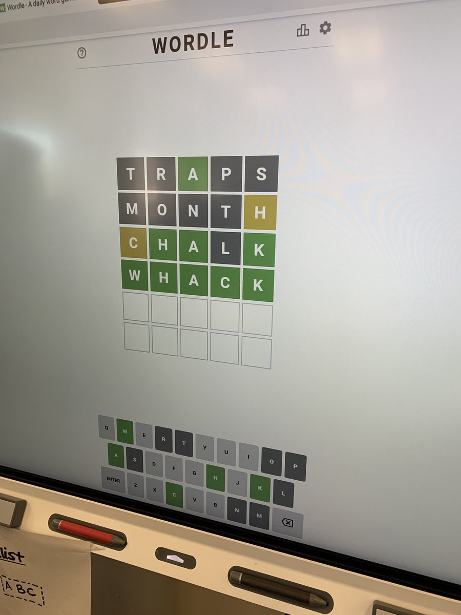 taradelucia's tweet photo. Our class is taking the newest craze, #Wordle to create words and find digraphs, glued sounds and other spelling rules to make words. Such a fun way to start the day #deluciasquad #stswarriors #sts_schools https://t.co/b3gfFyyy4M