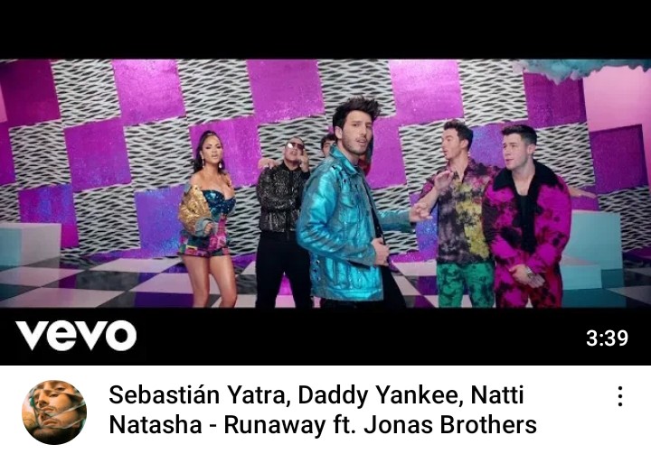 Yatraraeken's tweet image. Runaway vs Por perro

DHARMA YATRA