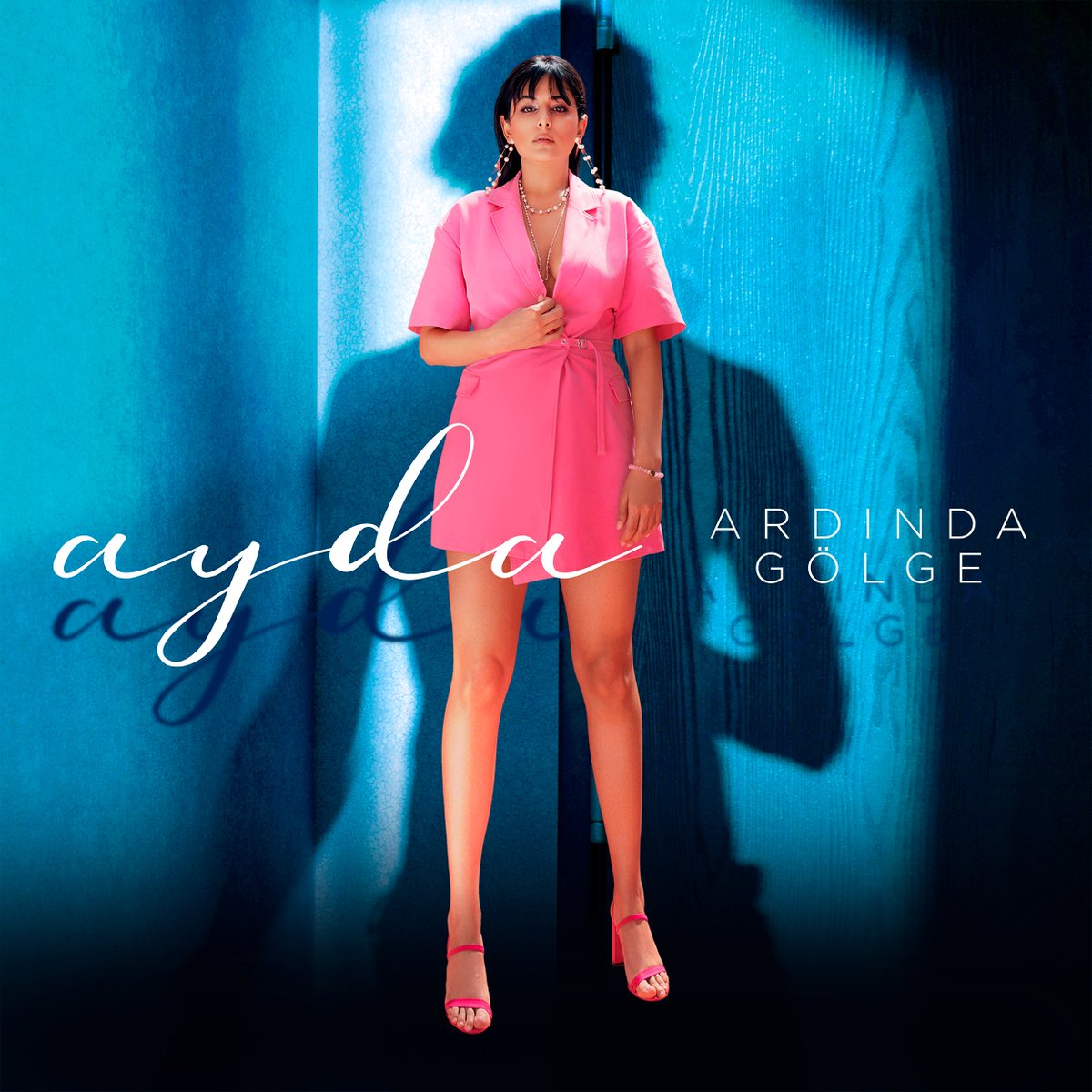 aydamusic's tweet photo. #ArdındaGölge bu aksam 18.00 YouTube kanalımda https://t.co/IaBpRBKNCw https://t.co/dBA4IDsHRa