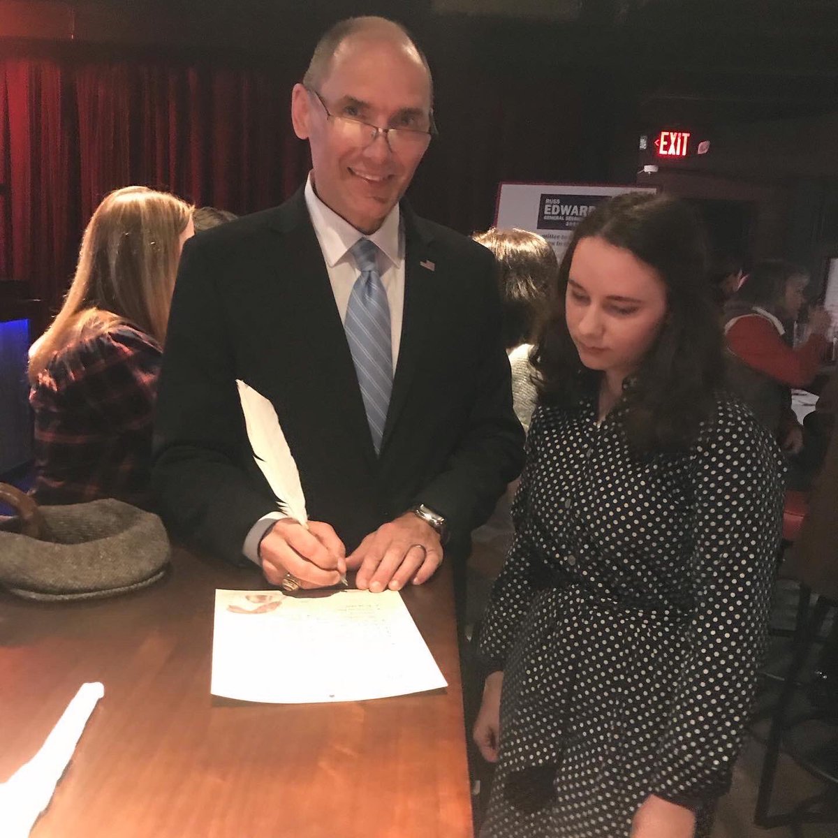candidatepledge's tweet photo. Tonight Mr @russedwards2022 was the FIRST Candidate of the #Election2022 cycle to sign #TheCandidatePledge Thank you for having me tonight! #TheCandidatePledge #Civility #Respect #HumbleandKind
Who’s going to sign next? https://t.co/fJveiIZUau