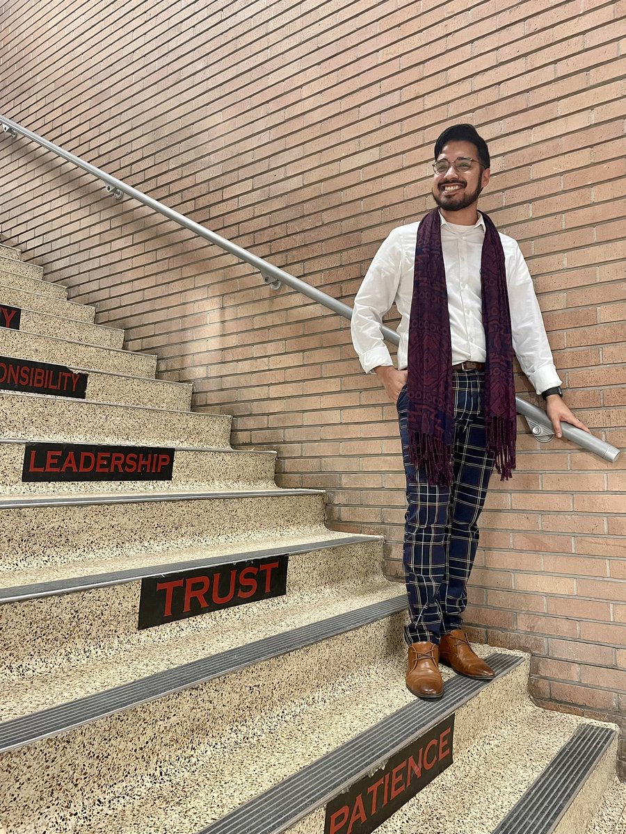 Mr_Posada_'s tweet image. Sometimes you have to show up and show out. Was feeling and looking studious today, my students called me a professor and one class applauded me and said they were proud I am becoming a principal. 
#ProfessorP #PrincipalP #PrincipalInTheMaking #Dapper #Teacher #MrP #MrPositivity