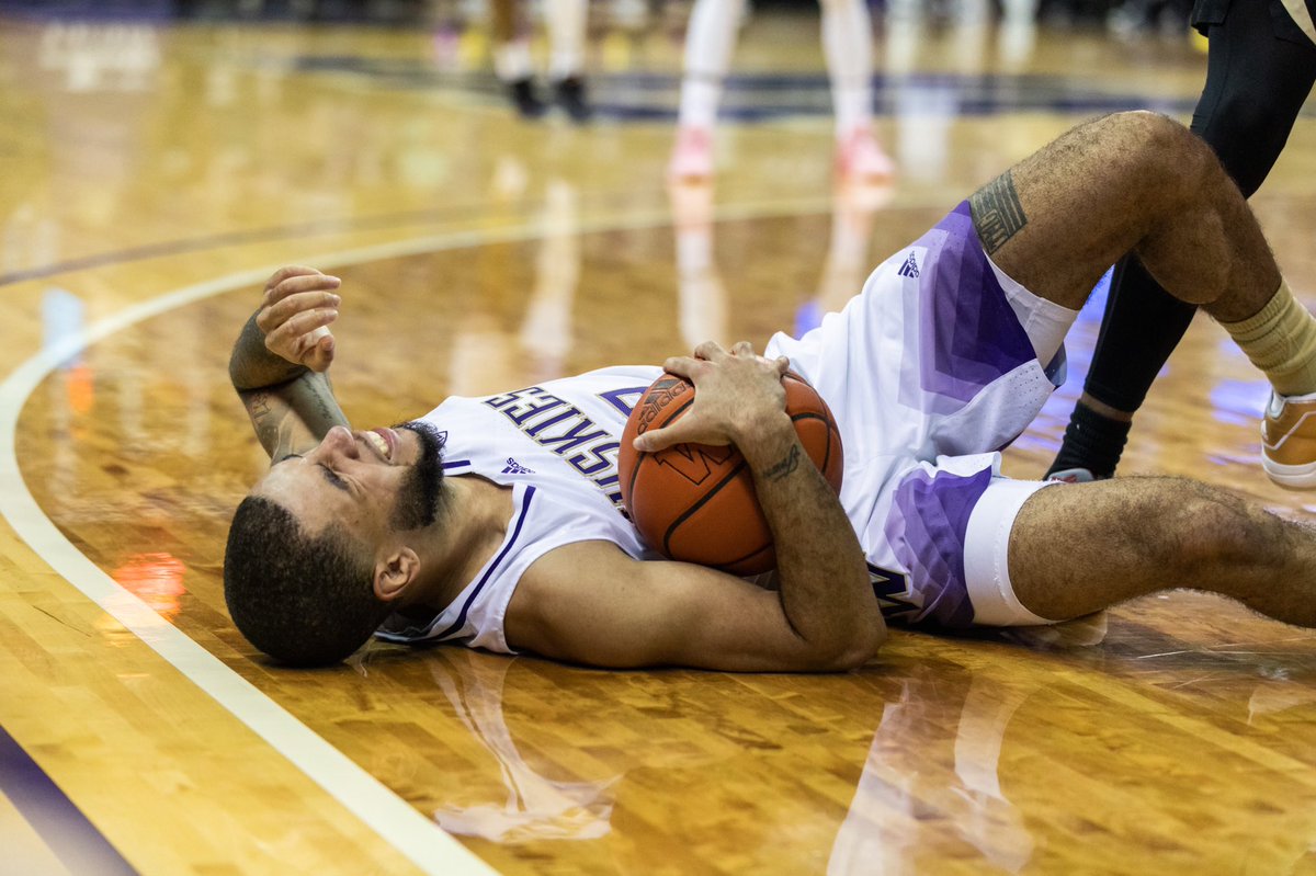 An 8 PM start time means 10:30 PM tweet: UW Men’s Basketball beat Colorado tonight, 60-58. Some calls by the refs in the last few minutes had the crowd and team stressed, but the Huskies pulled through. <a href="/UWDailySports/">The Daily Sports</a> <a href="/thedaily/">The Daily of the University of Washington</a> <a href="/DailyUWMedia/">The Daily Media</a>