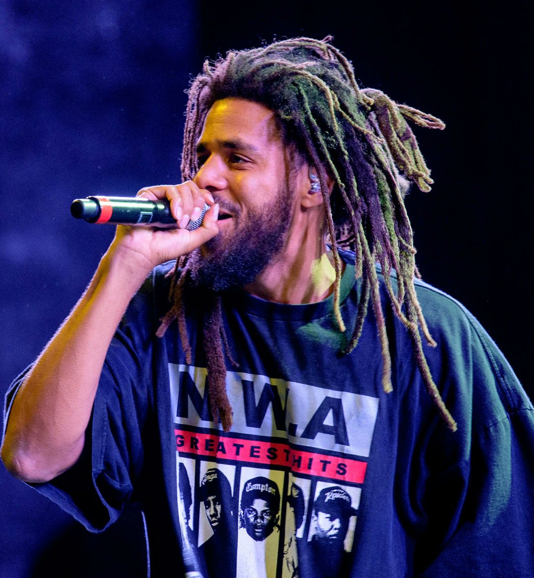 Samuelbarry001's tweet photo. Happy birthday to J Cole https://t.co/f7umqarx2v
