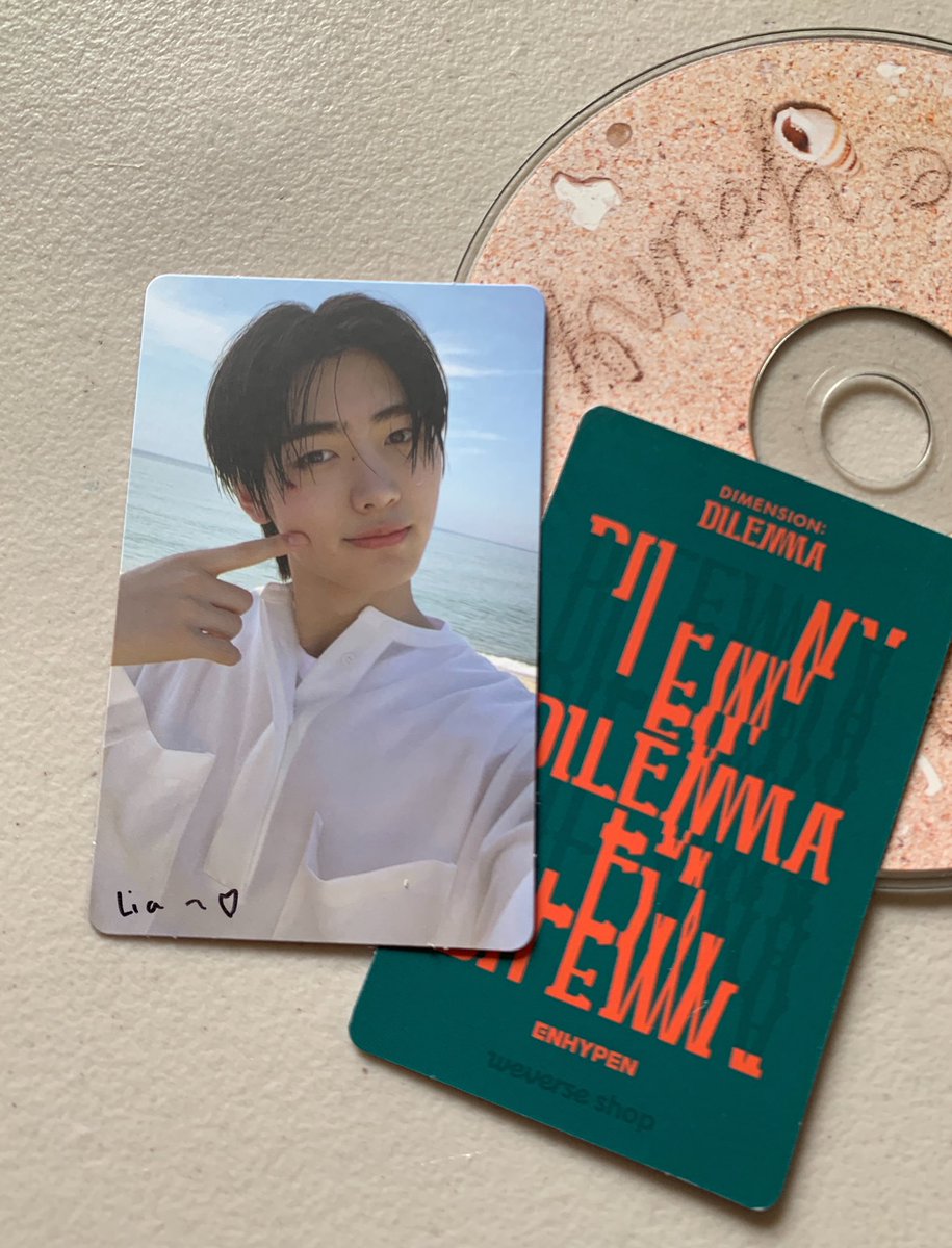 iBuyJae's tweet photo. 🔭 . . . [#iBoughtJae] 

🗒 @enhypenbasket 
𓏔 sorry for the late feedback but thank you so much for packing hoon nicely! he arrived safely ^-^ #eirichproofs https://t.co/h0KMW4RFAH