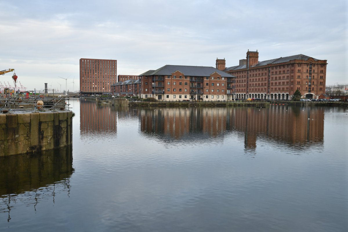 Liverpool1207's tweet photo. It’s time to modernise what was once West Waterloo Dock, plenty of accessible space we can all enjoy (including ducks), and not the preserve of the few. #GetLiverpoolMoving https://t.co/LyJzuSwkRj