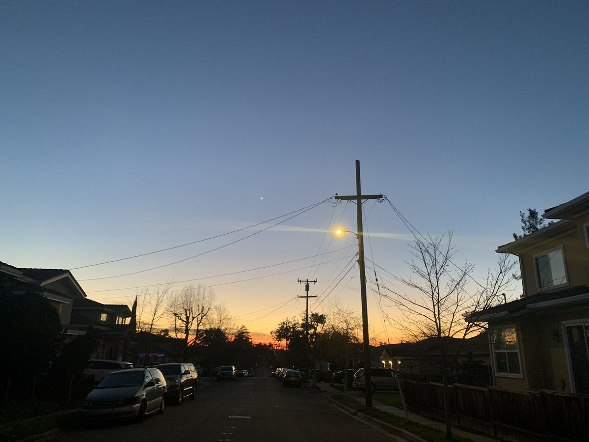 #NoFilter #NoEdit #photography #PhotoOfTheDay #sunsets #NeighborhoodVibes