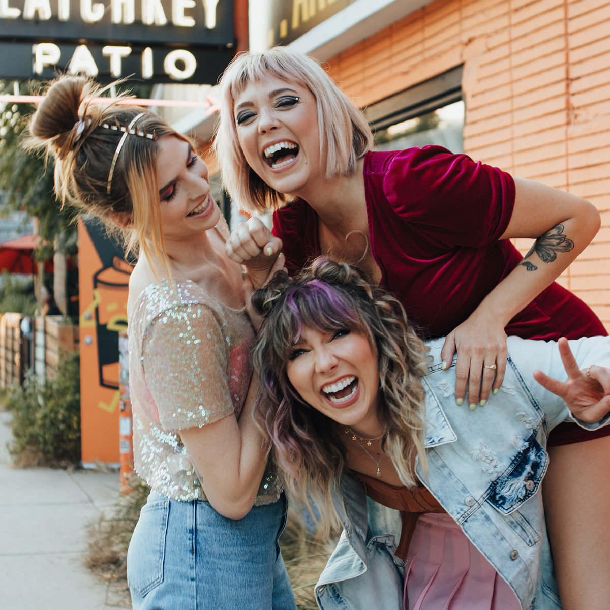 TONIGHT!  It's your last chance to catch Austin's newest band, @KVNrules, as they wrap up their Thursday night residency at @MohawkAustin.  Check this <a href="/WhatsNewTracey/">What's New Radio Show</a> <a href="/KOOPradio/">KOOP 91.7 FM</a> interview talking all about it. Thanks!
- archive.org/details/whats-…