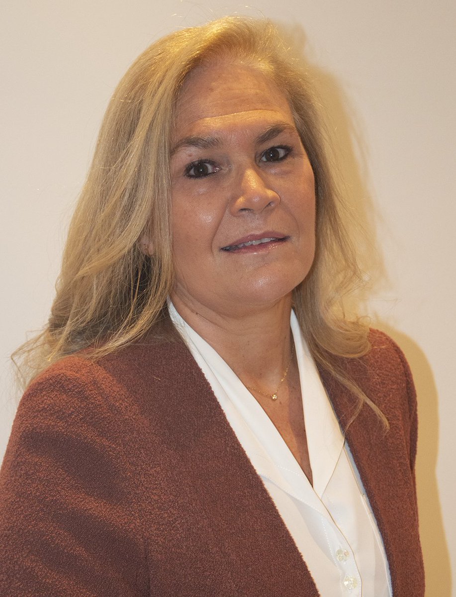 Aatif M Husain (@draatifhusain) on Twitter photo Delighted to present the <a href="/JClinNeurophys/">Journal of Clinical Neurophysiology</a> Cosimo Ajmone-Marsan Award to Dr. Maria Sueiras-Gil for her paper on spreading cortical depression: bit.ly/3r4UKis Congratulations! <a href="/ACNS_org/">ACNS</a> <a href="/vallhebron/">Vall d'Hebron</a> Delighted to present the <a href="/JClinNeurophys/">Journal of Clinical Neurophysiology</a> Cosimo Ajmone-Marsan Award to Dr. Maria Sueiras-Gil for her paper on spreading cortical depression: bit.ly/3r4UKis Congratulations! <a href="/ACNS_org/">ACNS</a> <a href="/vallhebron/">Vall d'Hebron</a>