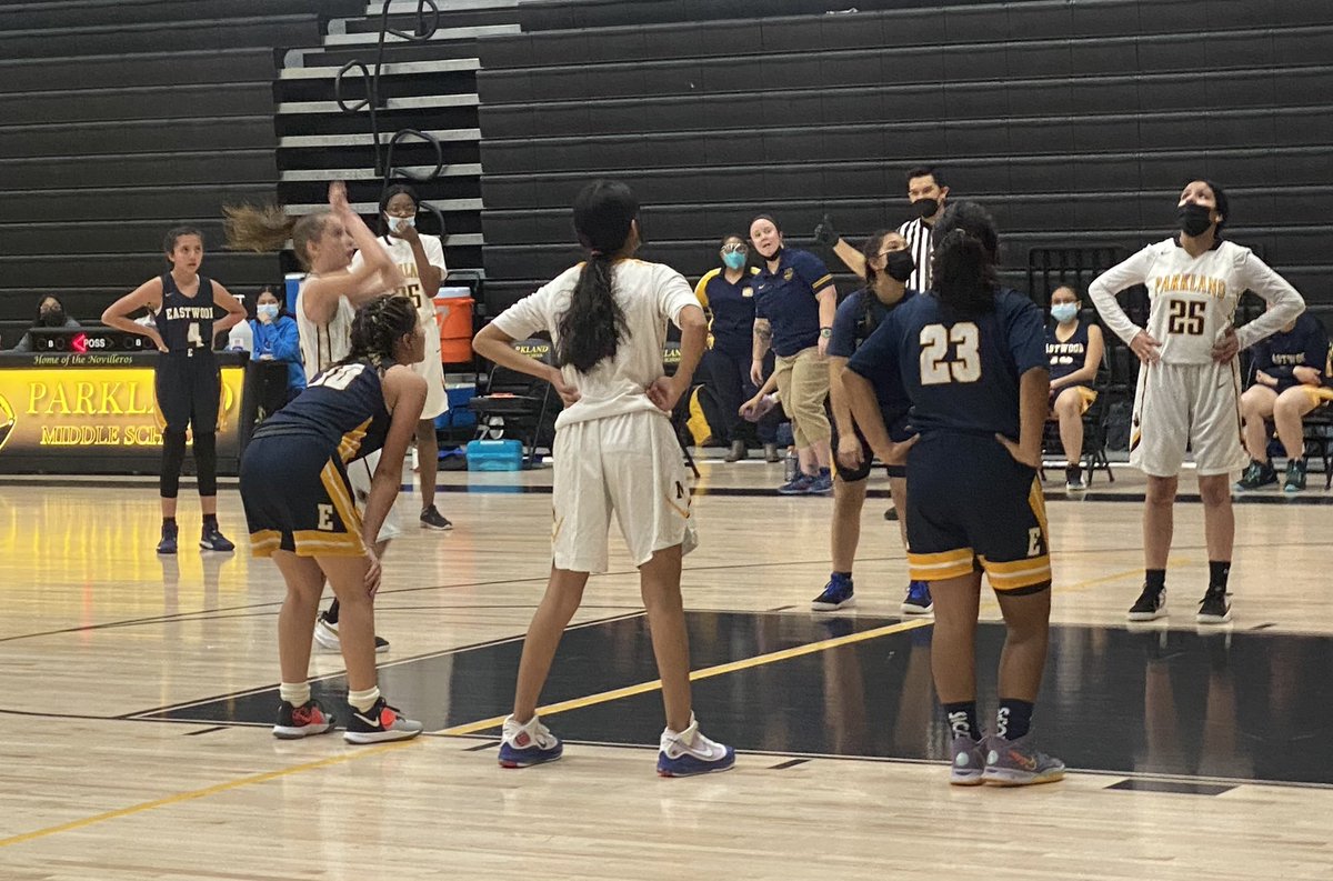 plarabazan's tweet photo. Great game between Parkland Lady Novilleros and Eastwood Raiders. @reynahustles @PichardoHAP @DrLauraVen https://t.co/dPfR7CDgAJ