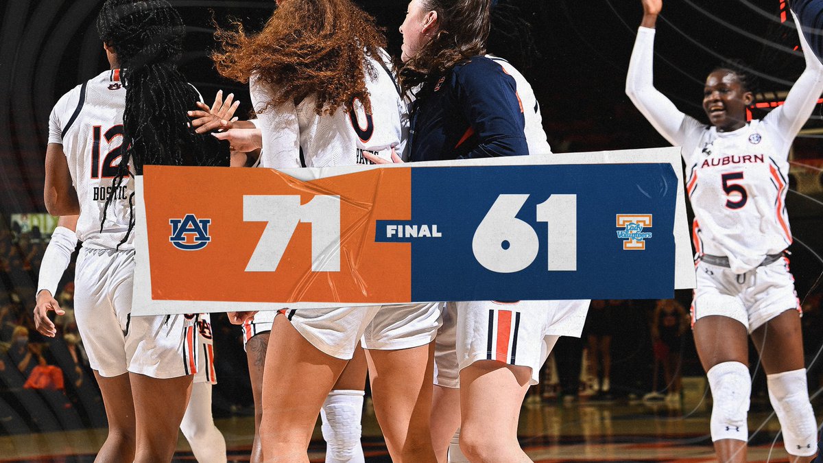 SHOCK. THE. WORLD.

Auburn defeats Tennessee for @CoachJ_AU's first SEC win, and its first win over a top-5 team in TWENTY-FIVE YEARS!

#WarEagle | #LGTW