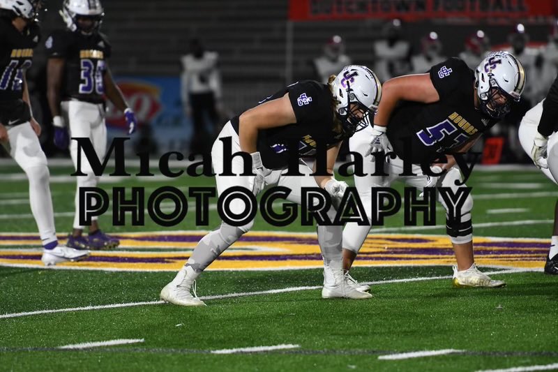 Mackadams5757's tweet photo. Going into my senior year at 6’6 328 https://t.co/lwcGlxLuN7