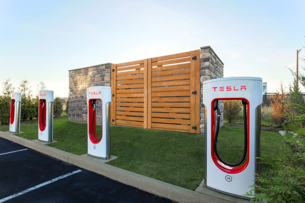 HISWheeling's tweet photo. Plug in and get charged up during your stay! We have Tesla superchargers available on the property. ⚡️ https://t.co/6Rmdee8gZn
